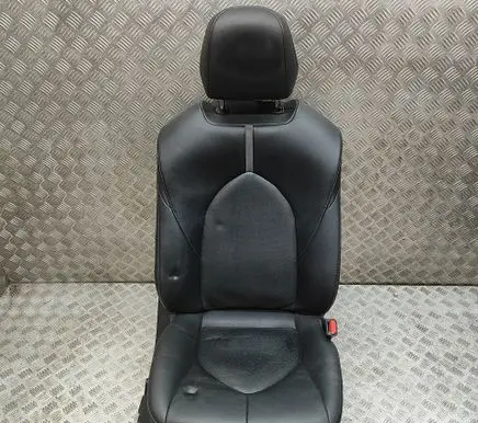 Toyota Camry VIII XV70 Front passenger seat 7101333531 7201033640