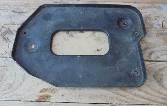 Maserati Quattroporte Relay mounting block 