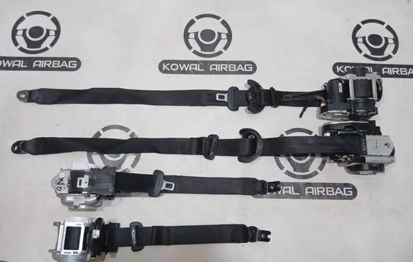 Audi Q3 F3 Set of seat belts 83A857705C 83A857706C 83A857805