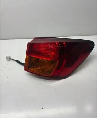 Lexus IS 220D-250-350 Rear/tail lights E111183