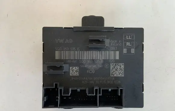 Audi A3 S3 8V Door control unit/module 5Q0959595E 5Q0959595B