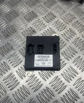 Mercedes-Benz E W211 Comfort/convenience module 2115452132