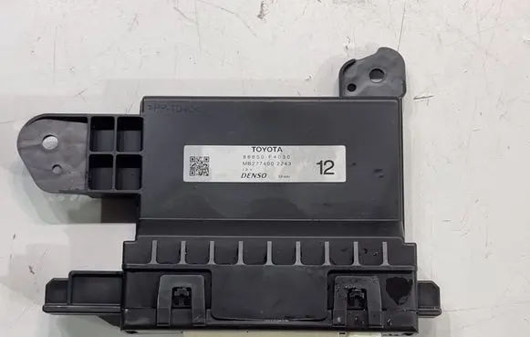 Toyota C-HR I Air conditioner control unit module 88650F4030