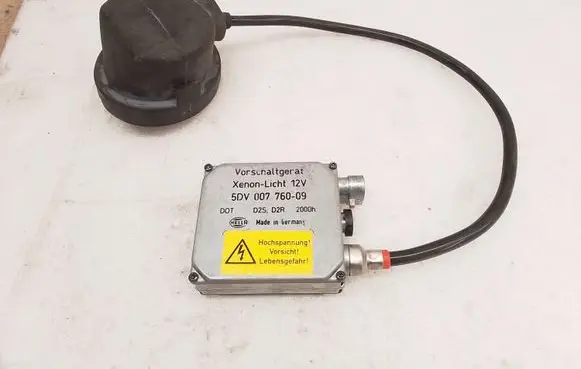Headlight ballast module Xenon