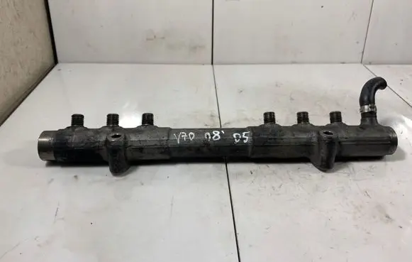 Volvo V70 Fuel main line pipe 30777554