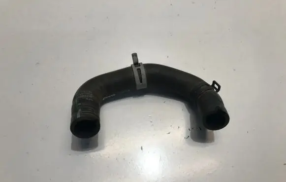 Volvo V60 Engine coolant pipe/hose 32222259
