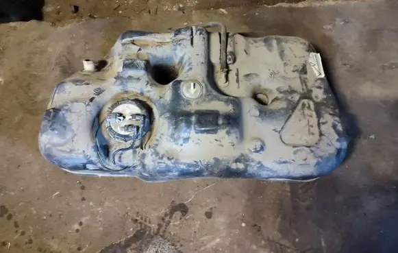 Nissan Qashqai+2 Fuel tank 17201JD510 17205JD01A