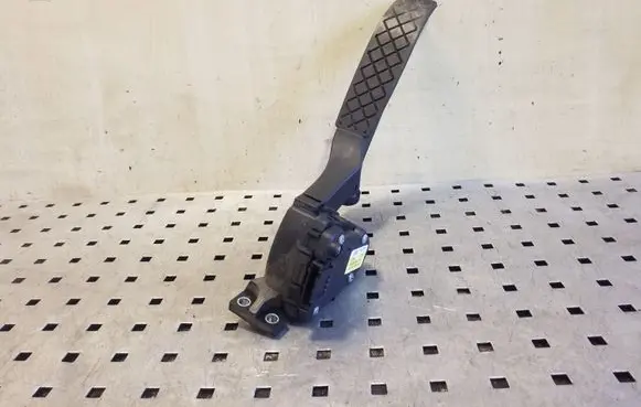 Audi Q7 4L Accelerator throttle pedal 7L0723507E 6PV00802626