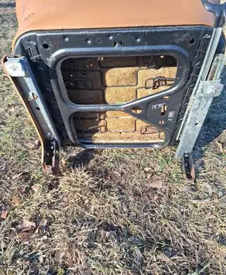 Mercedes-Benz W123 Front passenger seat 