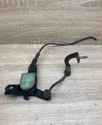 Volkswagen PASSAT B6 Headlight/headlamp level sensor 1T0907503 6PM008739