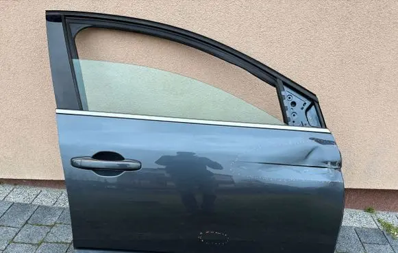 Renault Megane IV Front door