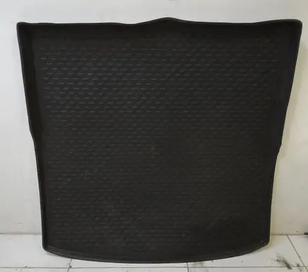 Volkswagen Golf VII Trunk/boot mat liner 