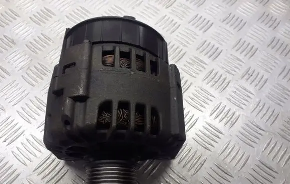 Renault Kangoo I Generator/alternator 8200537415-B