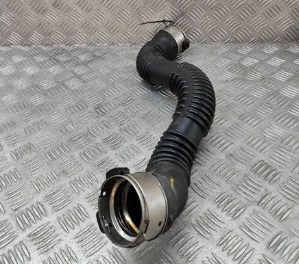 Mercedes-Benz CLA C117 X117 W117 Intercooler hose/pipe 1051496S02