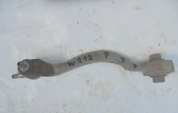 Mercedes-Benz E W212 Front lower control arm/wishbone