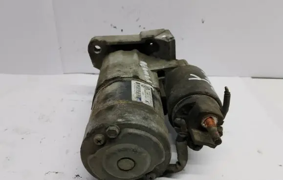 Renault Megane II Starter motor M000T91581
