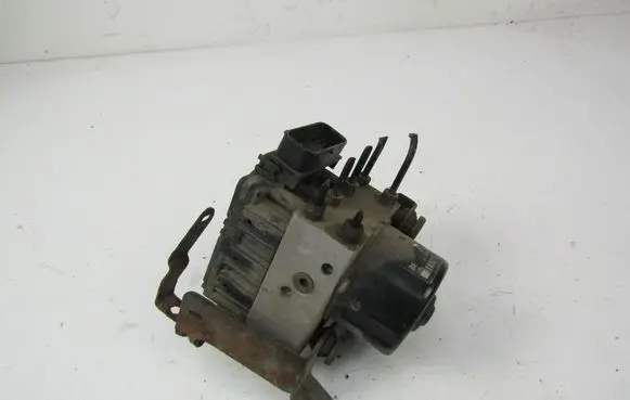 Peugeot 206 CC ABS Pump 