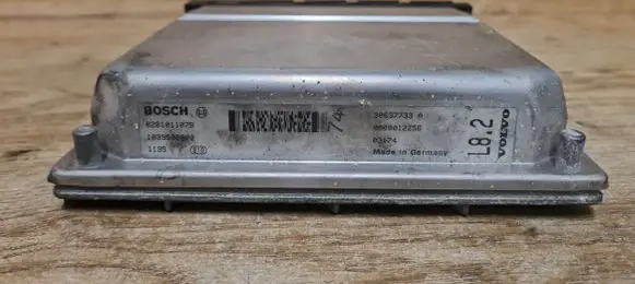 Volvo S60 Engine control unit/module 0281011078