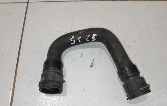Land Rover Discovery Sport Engine coolant pipe/hose GJ328B159AA