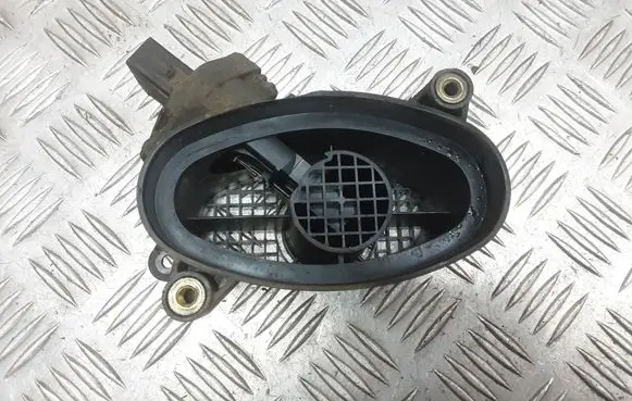 BMW 5 E39 Mass air flow meter 0928400468 77870760