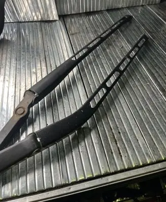 Mercedes-Benz C W203 Front wiper blade arm A2038202544 A2038202944
