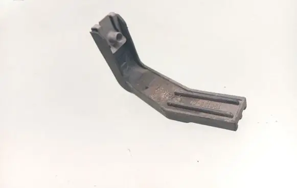 Audi A8 S8 D3 4E Headlight/headlamp mounting bracket 4E0941453