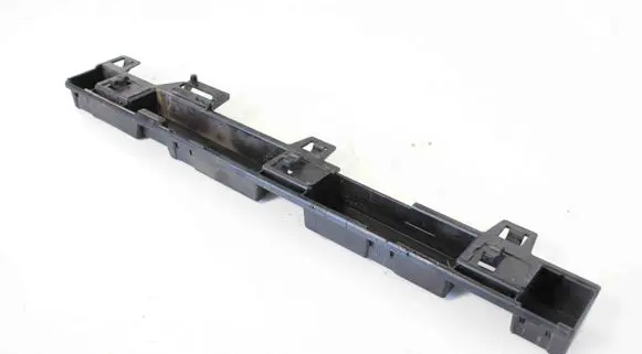 Sill/side skirt trim