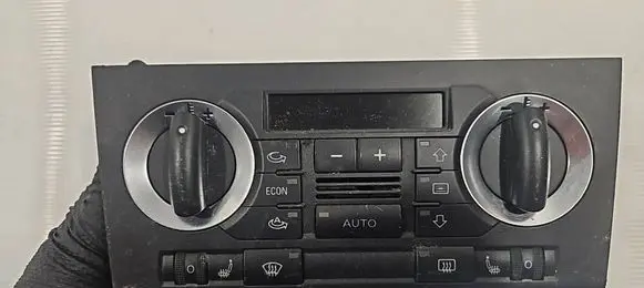Audi A3 S3 8P Climate control unit 8P0820043J 412206018030