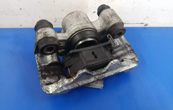Rear brake caliper