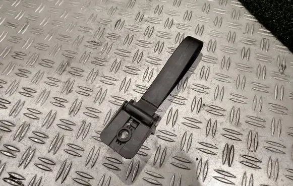 Opel Vivaro Tailgate interior release/open handle 8200011868 91166527