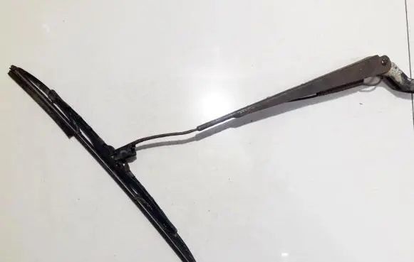 Mitsubishi Colt Rear wiper blade arm