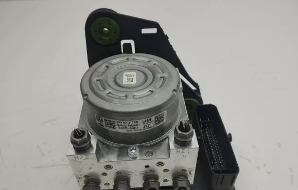Audi A3 8Y ABS Pump 5WA614517BM
