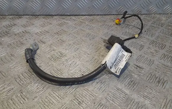 Audi A6 S6 C6 4F Positive cable (battery) 8K0915181C