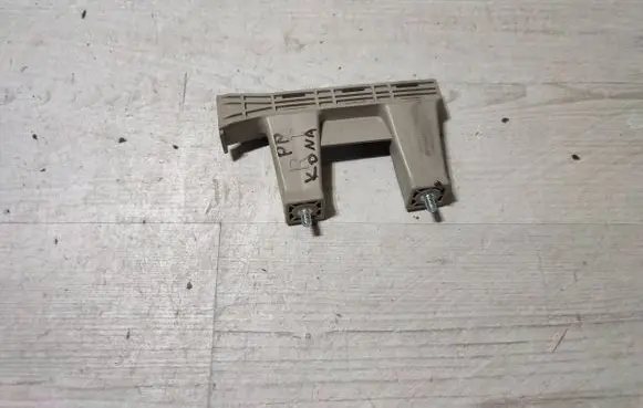 Hyundai Kona I Front door windshield rail 82560J9000
