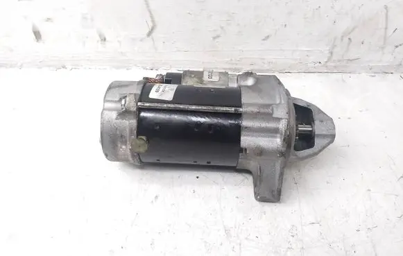Mercedes-Benz C W204 Starter motor 4280005510 211211 P0A43254