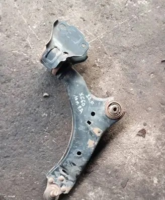 Volvo XC60 Front lower control arm/wishbone 8G9N3A052A