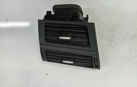 BMW X5 E70 Dash center air vent grill 716180304 7161803-04