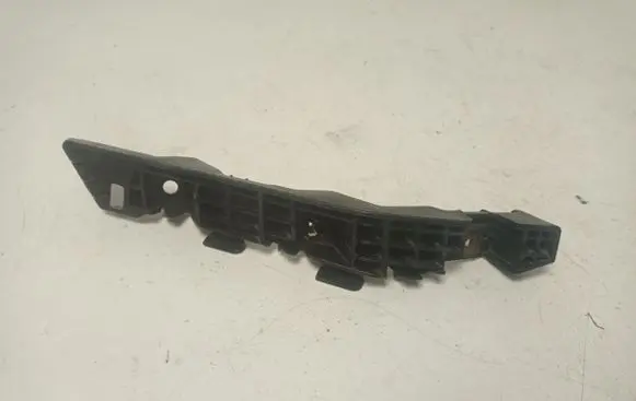 KIA Sportage Front bumper mounting bracket 865143U000