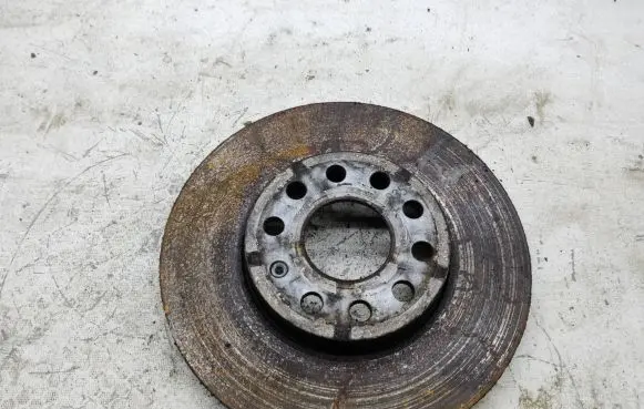 Volkswagen Golf Sportsvan Front brake disc