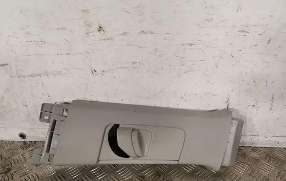 Toyota Prius (XW30) (B) pillar trim (top) 6242047060