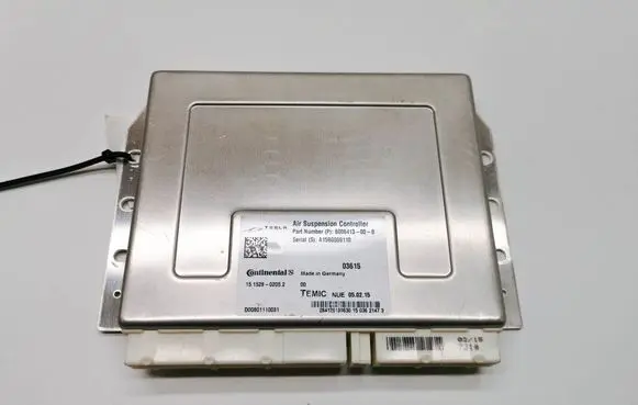 Tesla Model S Air suspension control unit module (rear) 6006413-00-B