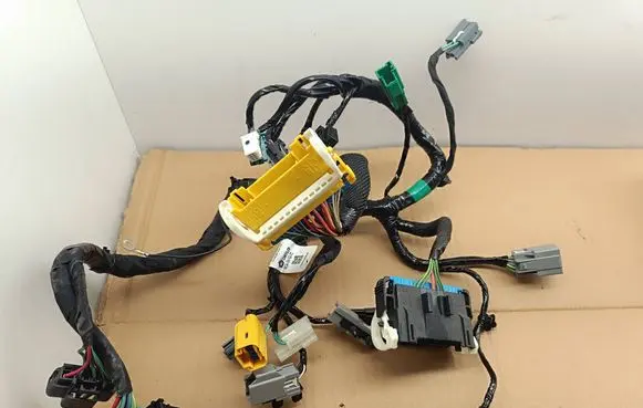 Jeep Grand Cherokee Seat wiring loom D4CW59168P2 T468P2189500610
