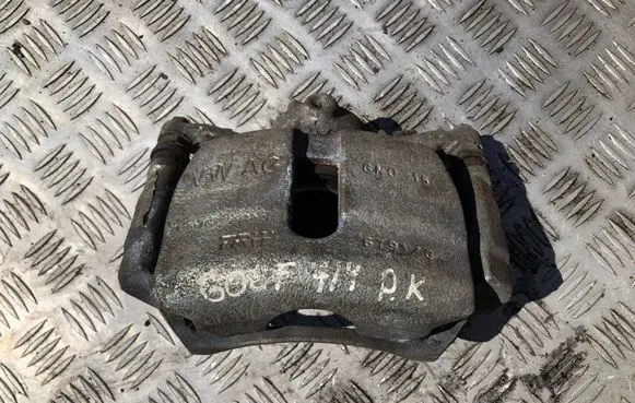Volkswagen Golf VII Front brake caliper