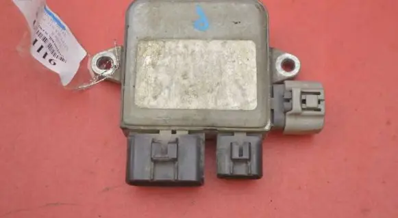 Tesla Model S Relay mounting block 82821-20280