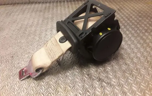 BMW 3 F30 F35 F31 Middle seatbelt (rear) 7310214