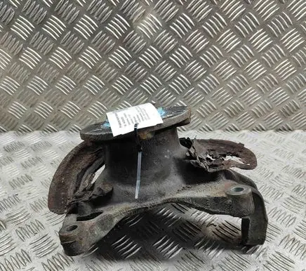 Iveco Daily 5th gen Front wheel hub 5801564653