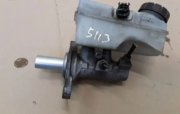 Dacia Dokker Master brake cylinder 1070529S01 460915125R