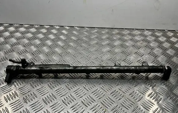 Fuel main line pipe