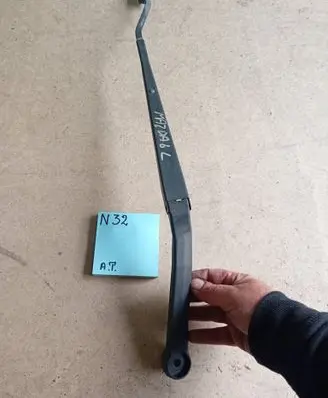 Mazda 6 Front wiper blade arm 02154544