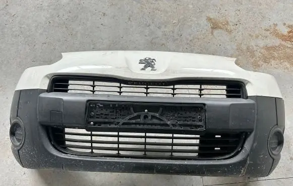 Peugeot Partner Front bumper 9682966577